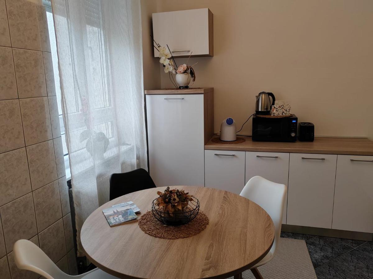 דירות זאגרב Modern&Rustic Apartman מראה חיצוני תמונה